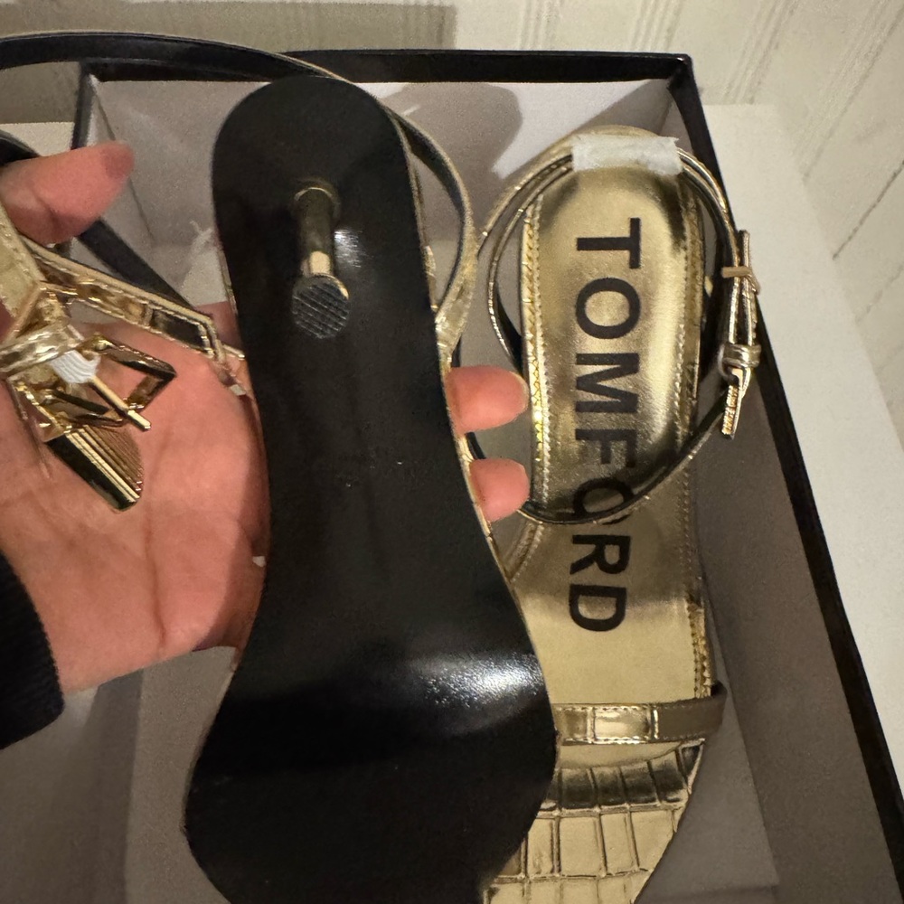 ⭐️NEW Tom ford Luxury inspiration
dust bag only - Picture 10 of 15